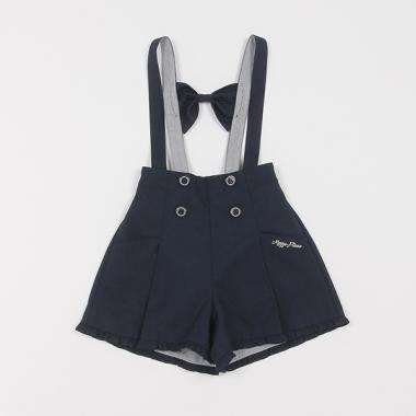 つりつき　タックショートパンツ