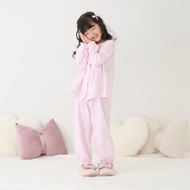 ふわもこフレンズ柄　パジャマ