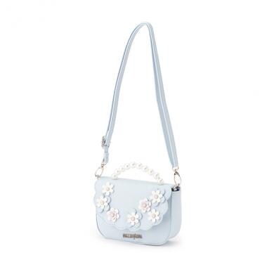 お花　パールハンドバッグ