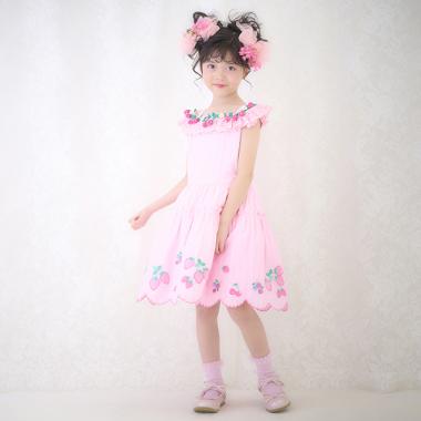 いちご刺しゅうワンピース