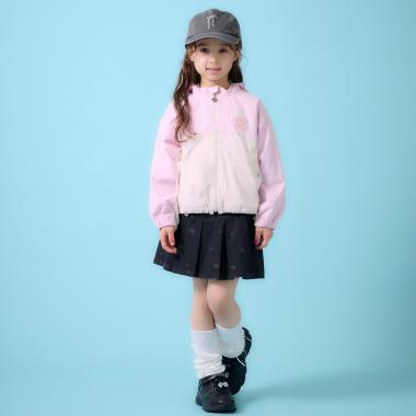 チャームつき　抜染総柄プリント　デニムスカパン