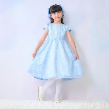 キラキラ星刺しゅうドレス