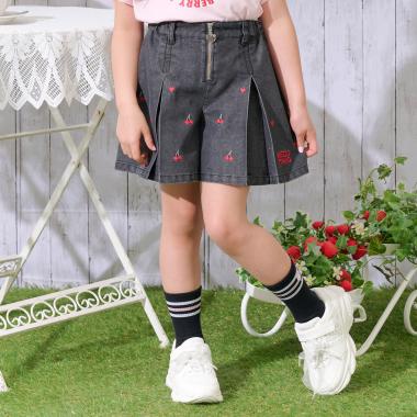 ちび刺しゅうフロントZIP　タックキュロットスカート