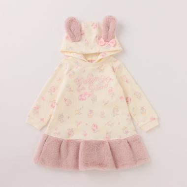 【人気商品再入荷】【直営店で取り扱い無し】スウィーツ総柄カットワンピース