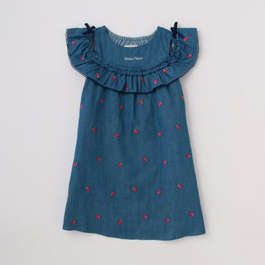 【人気商品再入荷】【直営店で取り扱い無し】デニム・ギンガム　イチゴ刺しゅうワンピース