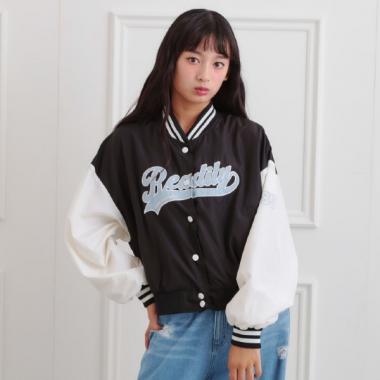 ロゴアップリケスタジャン