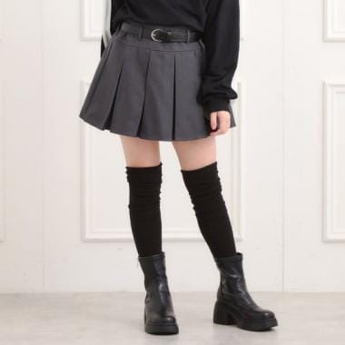 ベルト付きプリーツスカート