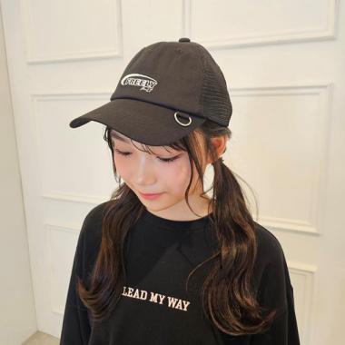 ロゴ刺繍メッシュキャップ