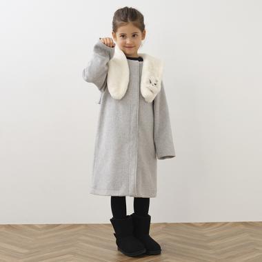 ネコマフラーつきウールコート