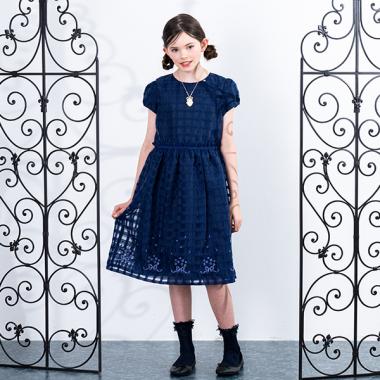 オーガンジー裾刺繍ワンピース