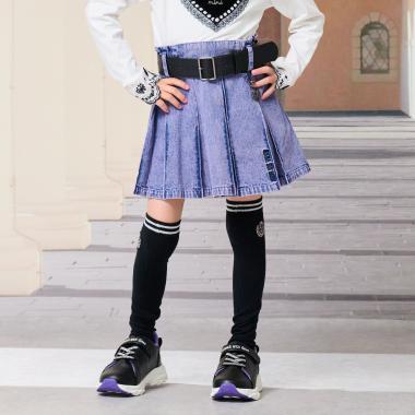 ベルトつきデニムスカート+1分丈スパッツ