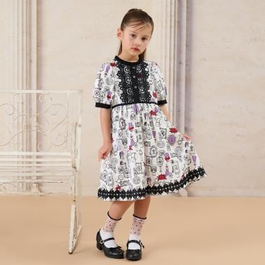 主役級コスメ柄ワンピース