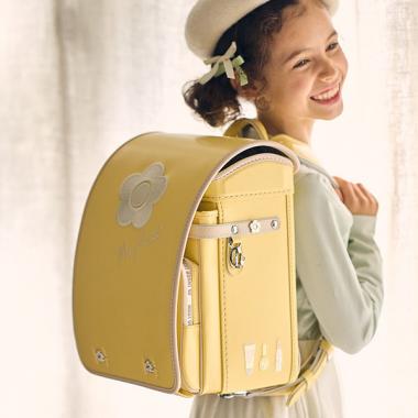 【MARY QUANT(マリークヮント)】エンブロイダリ―デイジーランドセル