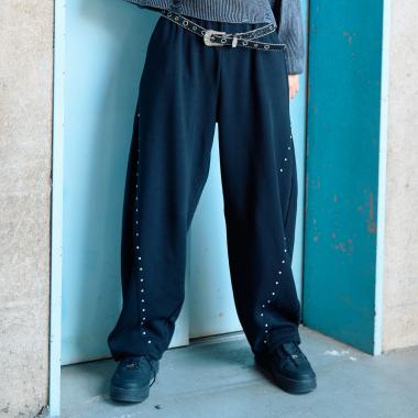 【LTXC】【起毛】スタッズカーブスウェットパンツ