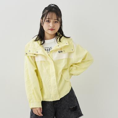 切り替えナイロンマウンテンパーカ