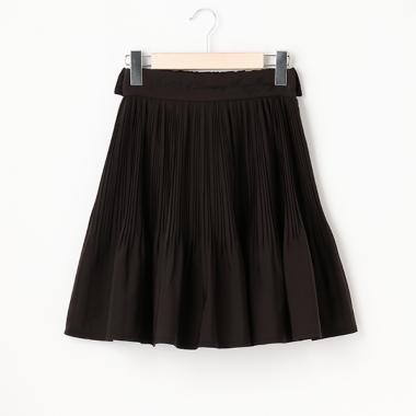 【人気商品再入荷】【直営店で取り扱い無し】後ろランダムプリーツスカート