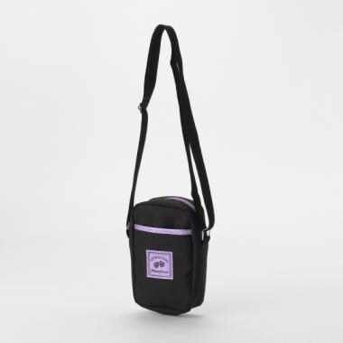 ラメ入りロゴパッチつきミニポシェット