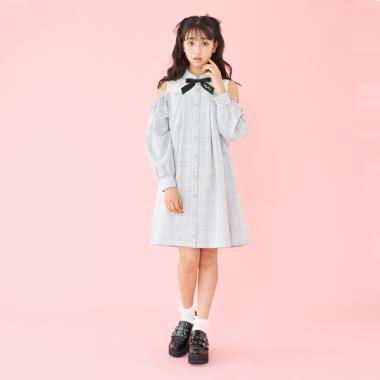 リボンつきレース×チェック肩開きワンピース