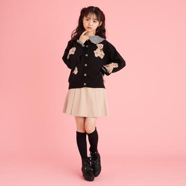 フラップつき後ろプリーツスカパン