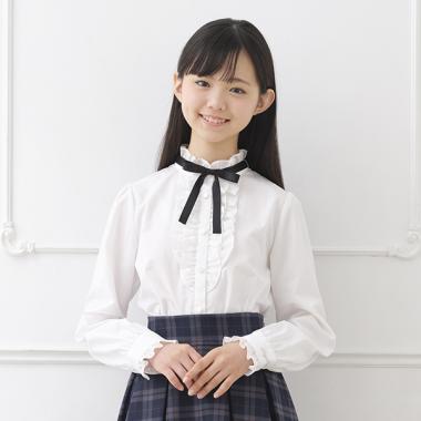 スタンドフリルブラウス