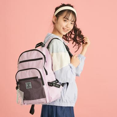 ラメクリアポーチつきリュック