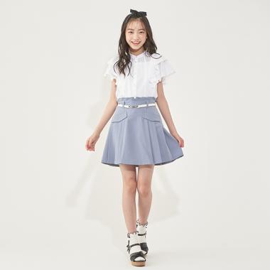 ビット合皮ベルトつき後ろプリーツスカパン