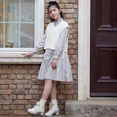 ニットベスト＆ティアードワンピースセット