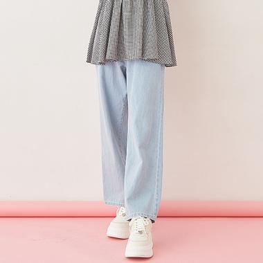 美脚ルーズストレートデニムパンツ