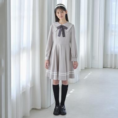 セーラーワンピース