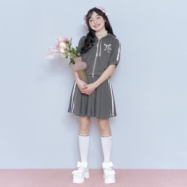 【ニコ☆プチ掲載】ラメミニ裏毛ジップパーカ＆フレアスカパンセットアップ