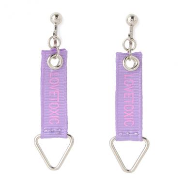 ロゴテープ＆トライアングルパーツイヤリング