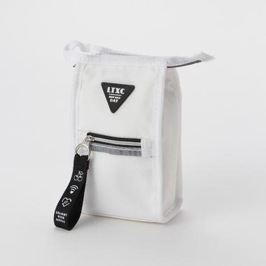 チャームつきペンポーチ