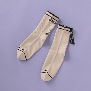 ロゴテープつきチェリークルーソックス