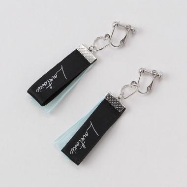 ロゴテープハートイヤリング