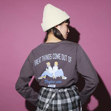 バックカレッジイラスト長袖Tシャツ