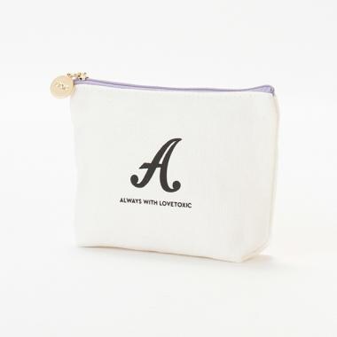 イニシャルポーチ