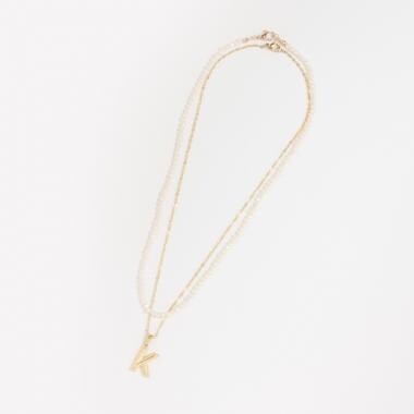 パールつきイニシャルネックレス