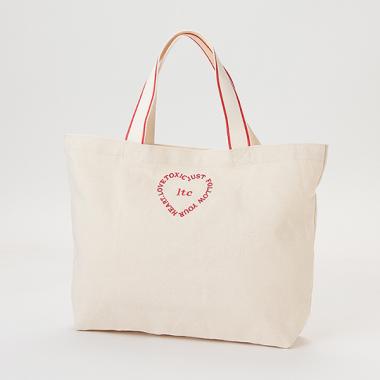 ハート刺しゅう横型トート