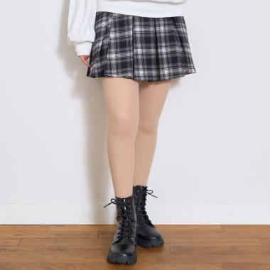 素肌のようなフェイクタイツ