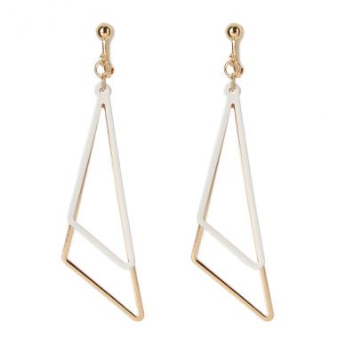 ロングトライアングルフープイヤリング