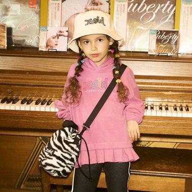 裾プリーツパーカ