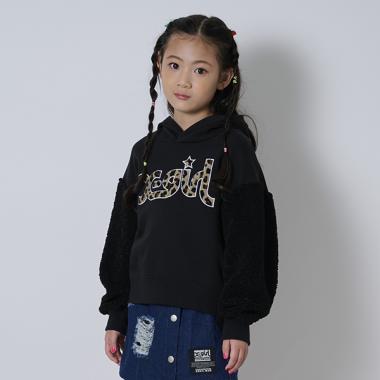 マルチロゴボア袖パーカー