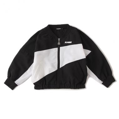 切り替えロゴブルゾン