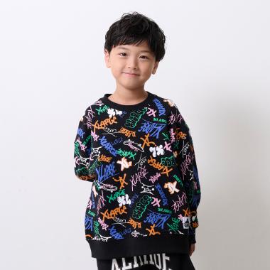 グラフィティロゴ総柄トレーナー