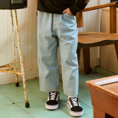 ヒップパッチロゴ デニムパンツ