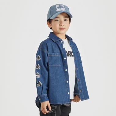 パッチロゴデニム長袖シャツ