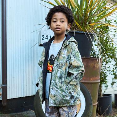 【リバーシブル】ツリーカモ柄シャカシャカブルゾン