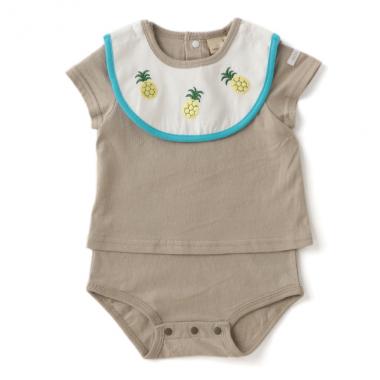 スタイつきロンパース