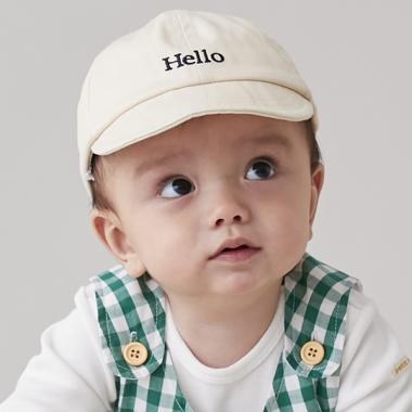 ロゴ刺しゅうキャップ