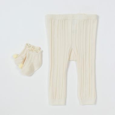 ソックスつきレギンス